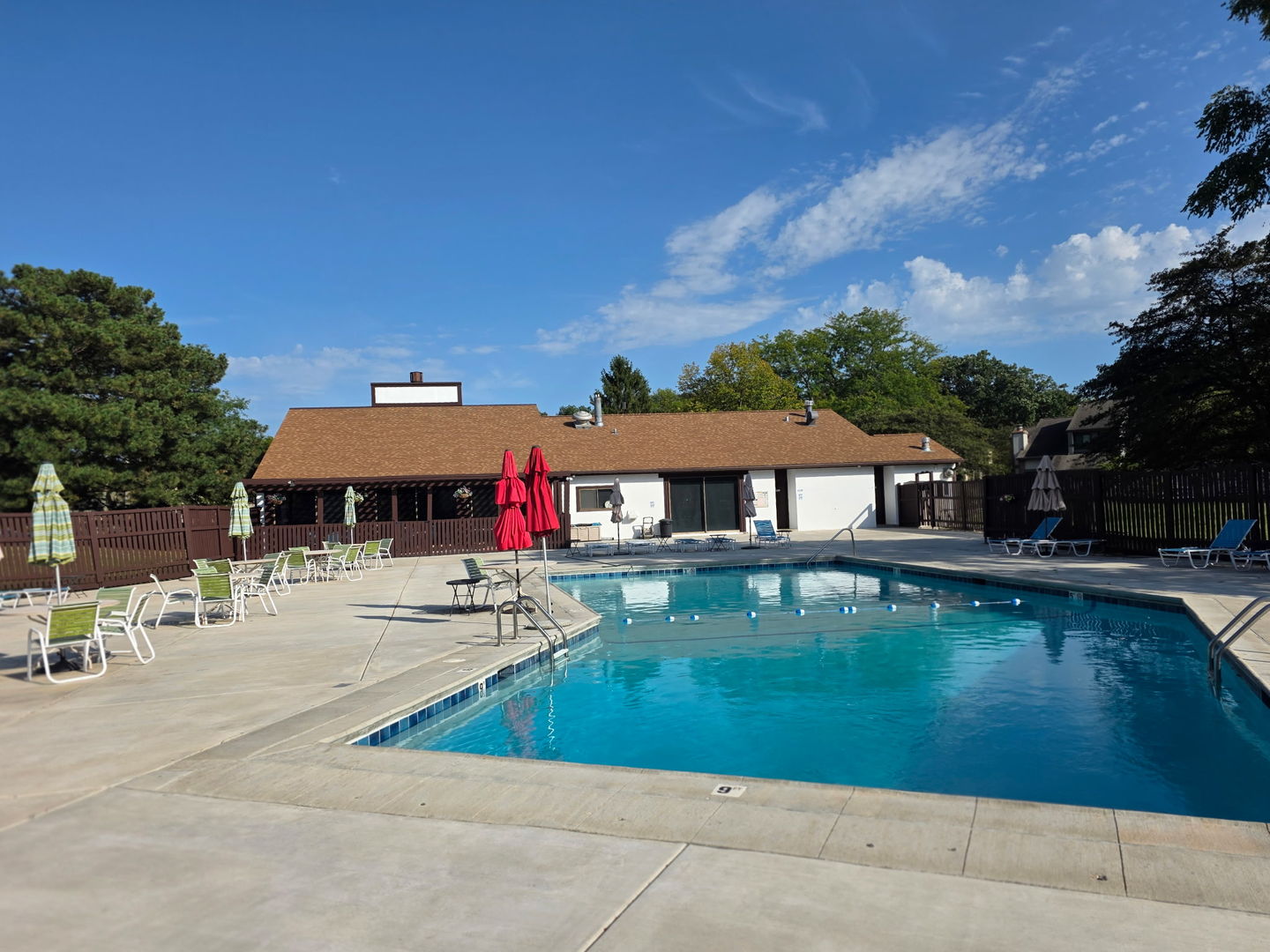 property viewer photo 25
