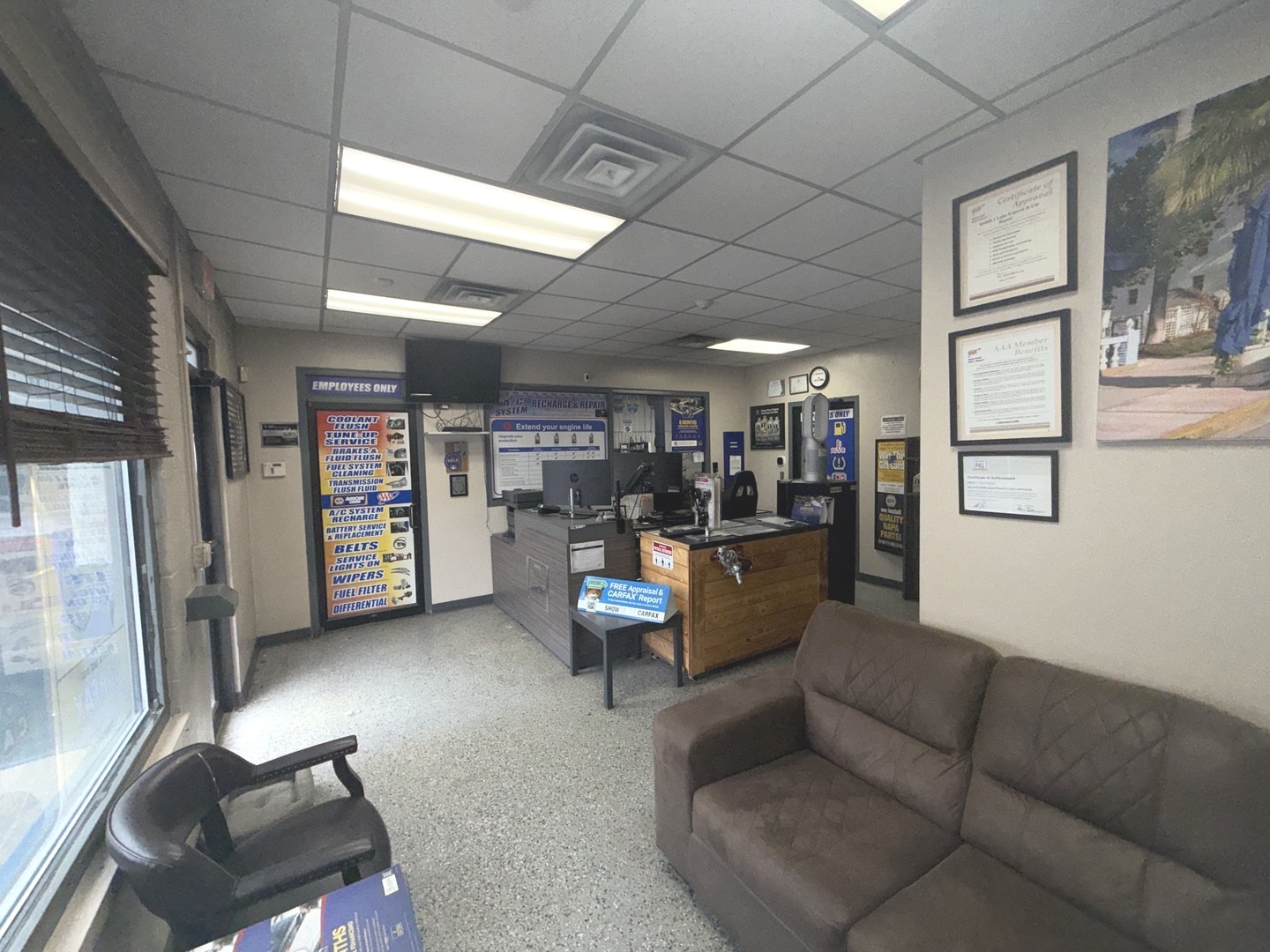 main property photo 3