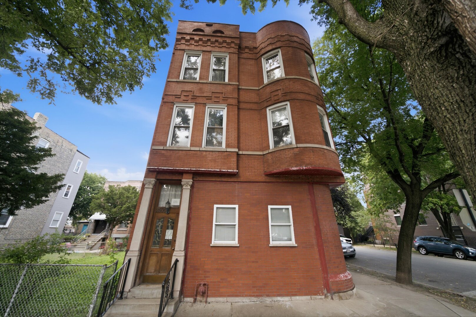 main property photo 40