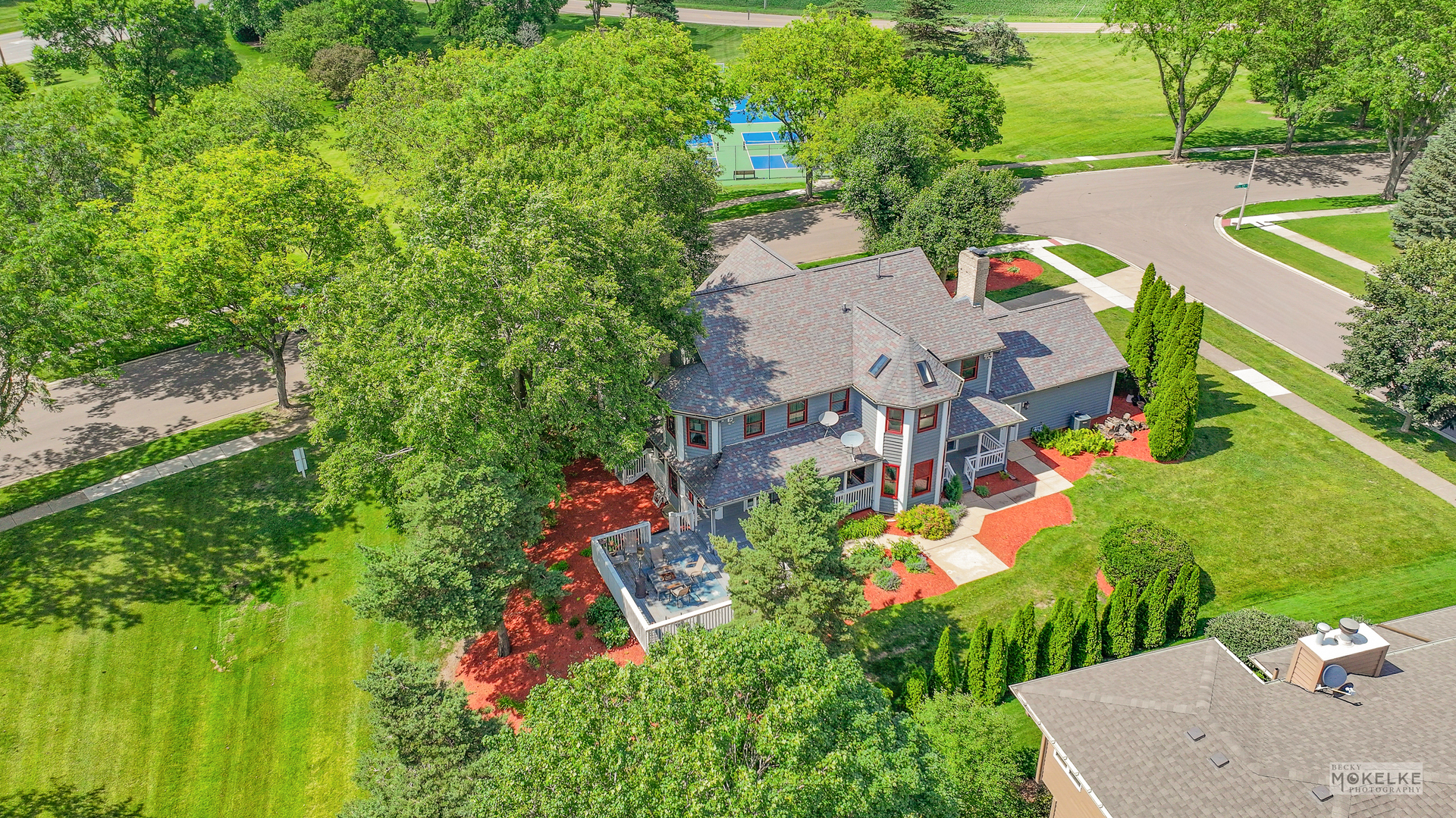 main property photo 50