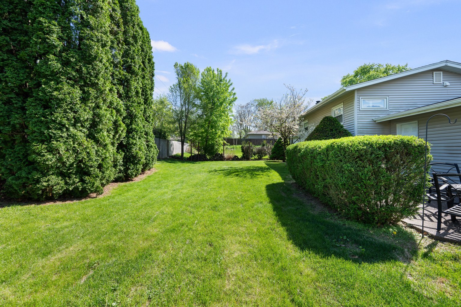 main property photo 30