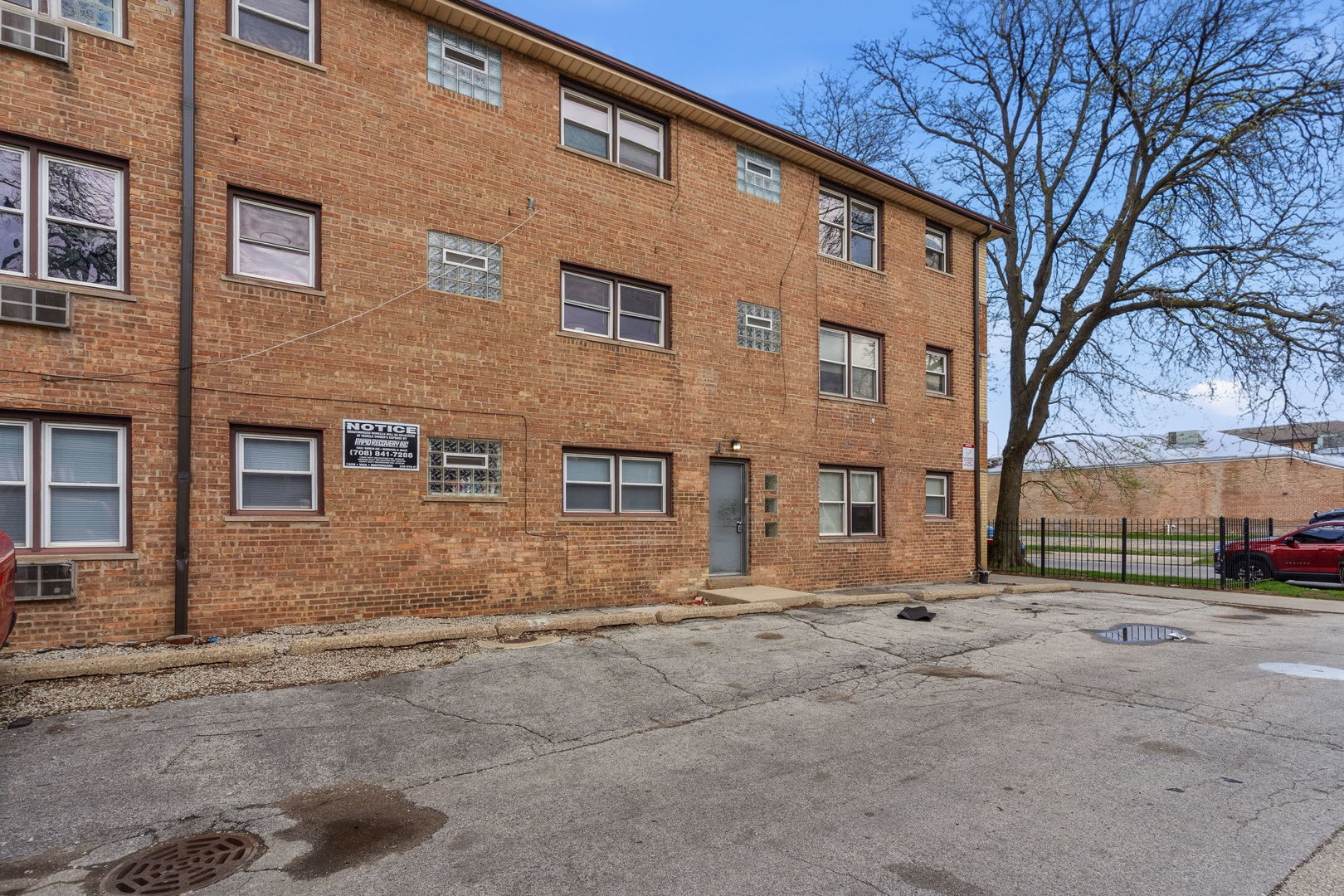 main property photo 16