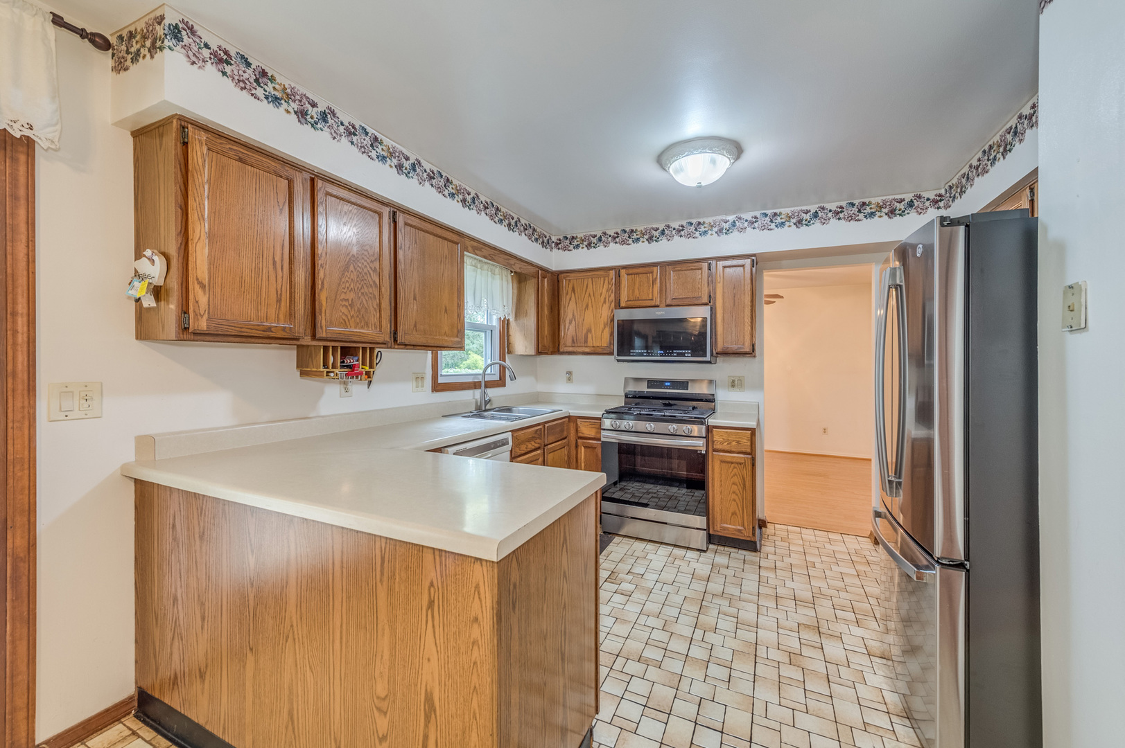 main property photo 9