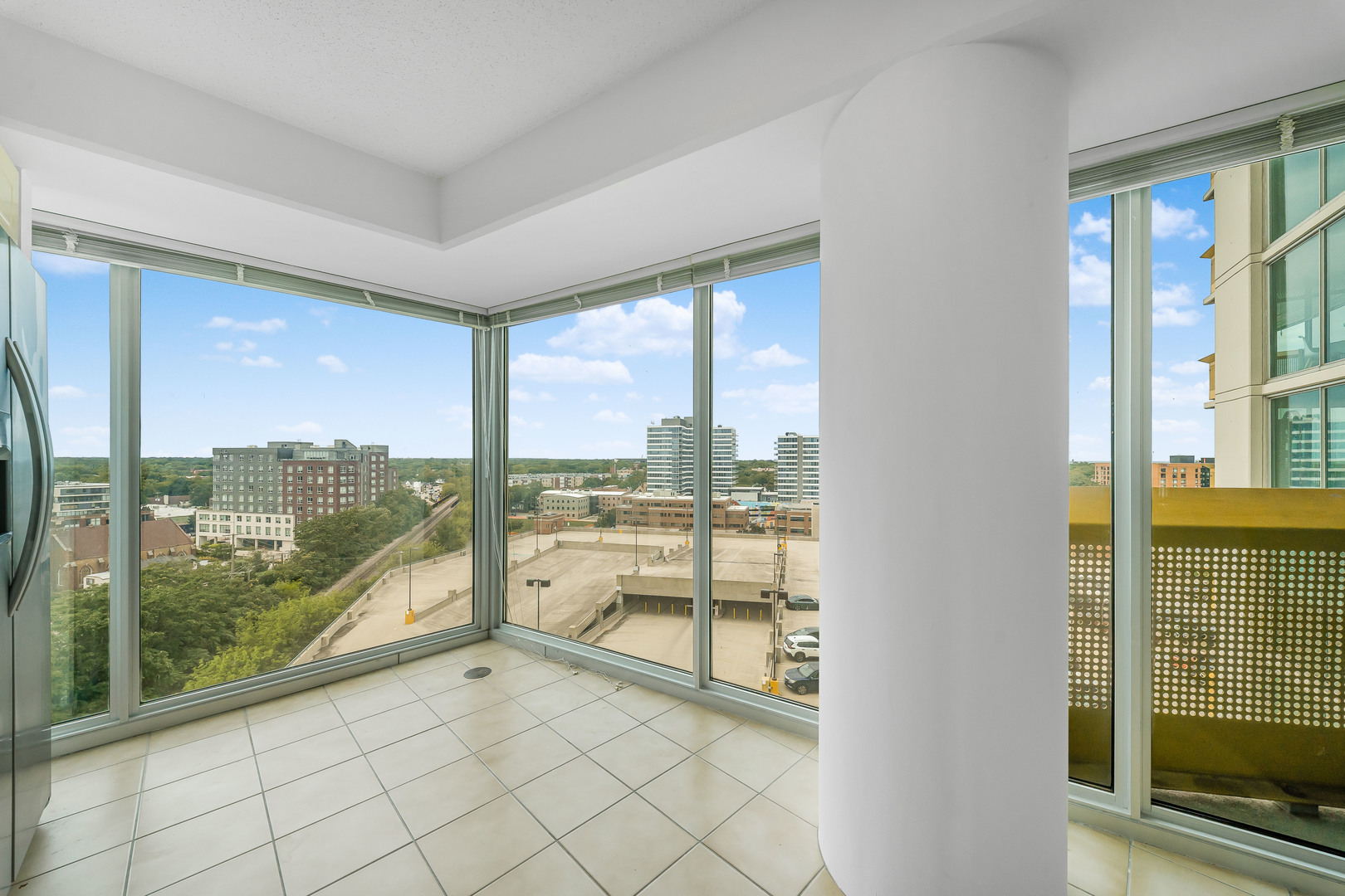 property viewer photo 6