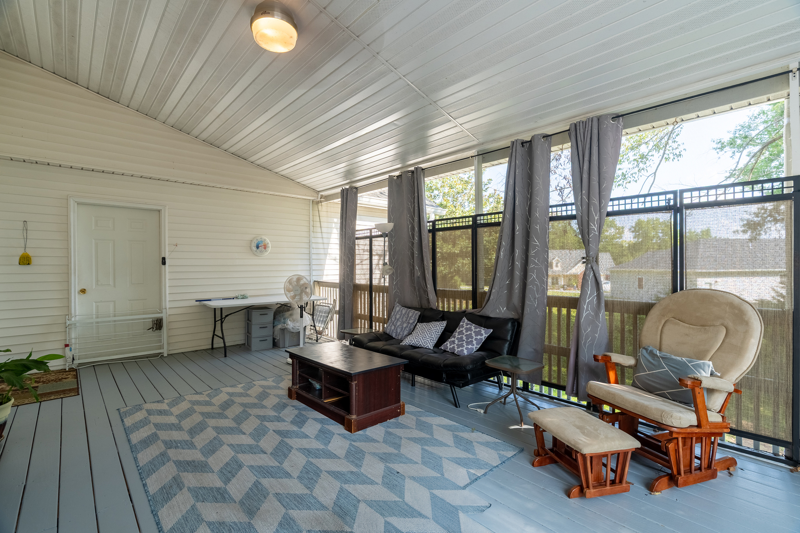 main property photo 38