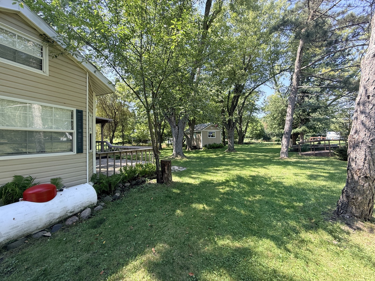 main property photo 33