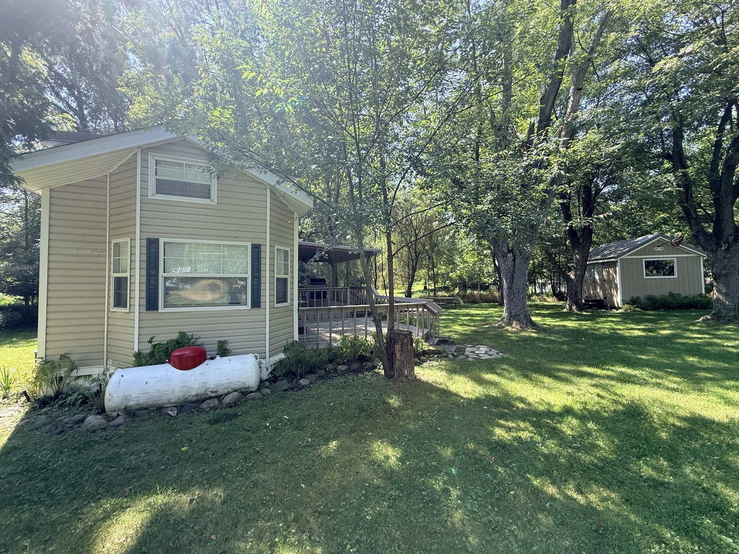 main property photo 34