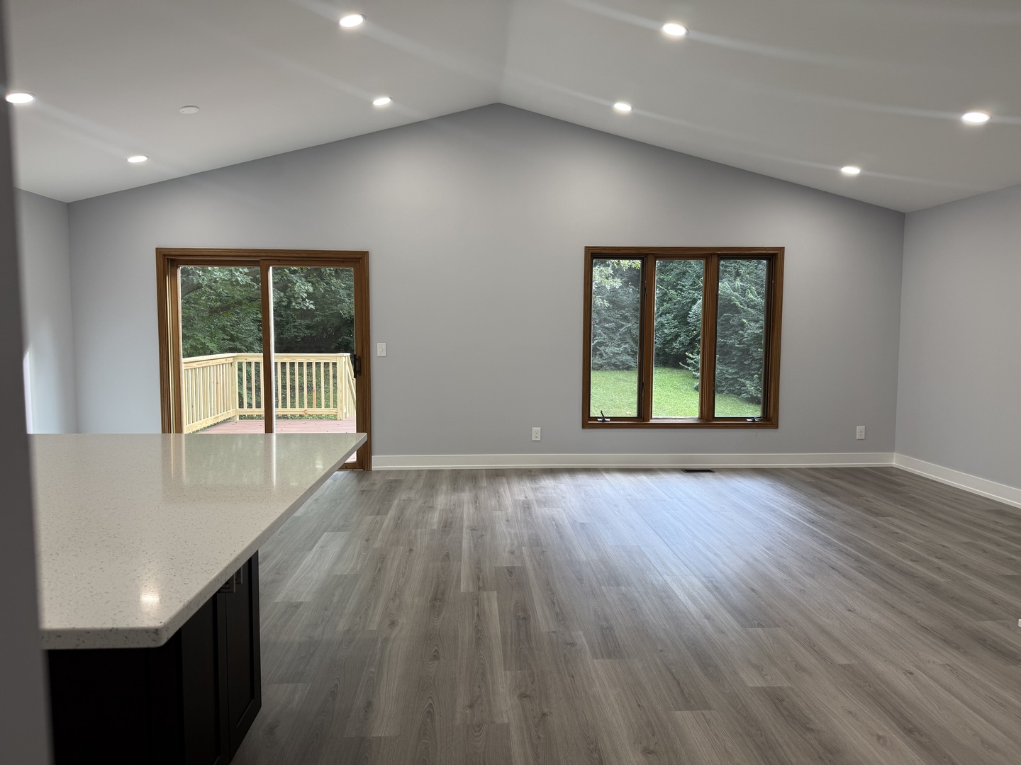 property viewer photo 10