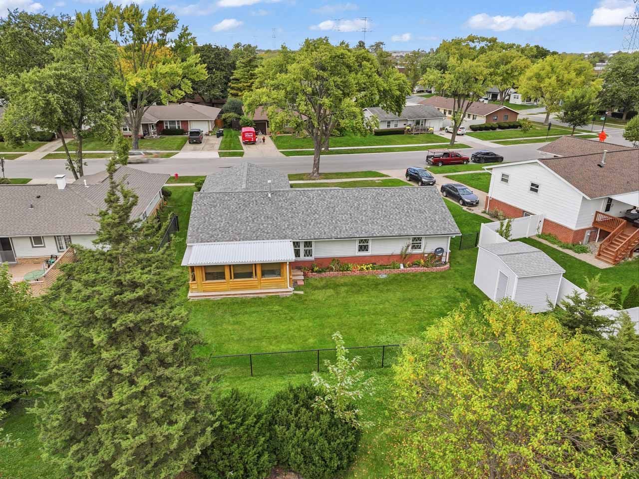 main property photo 32