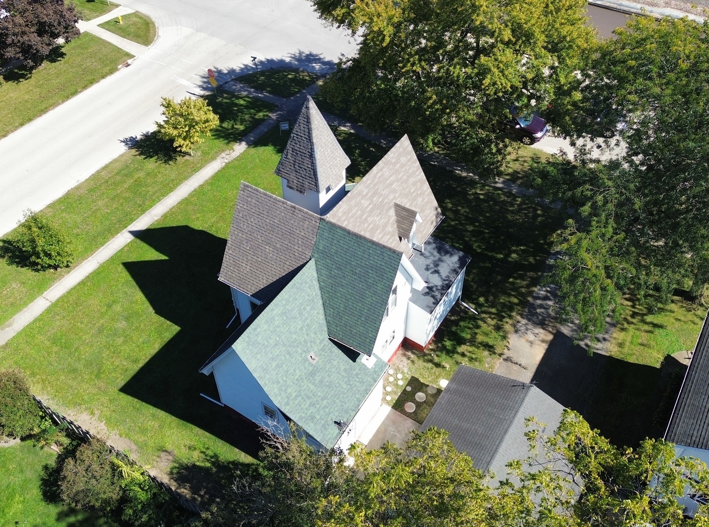 main property photo 43