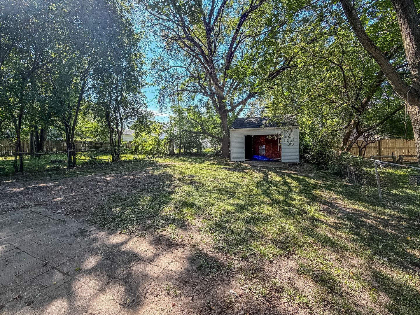 main property photo 39