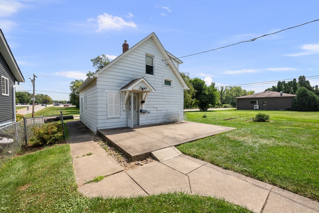main property photo 25