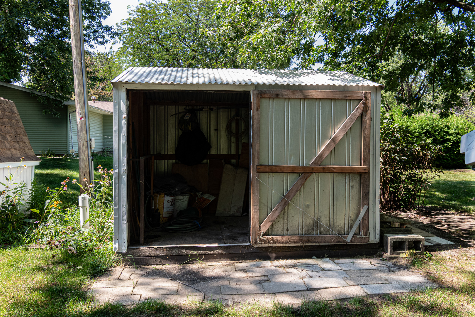 main property photo 38