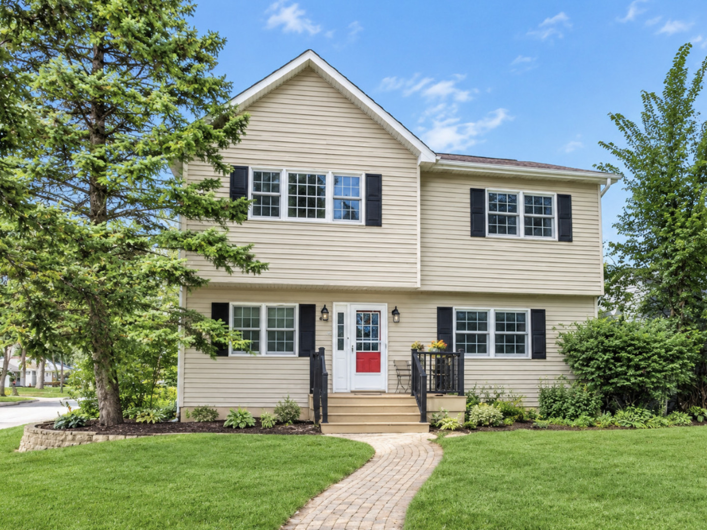 main property photo 2