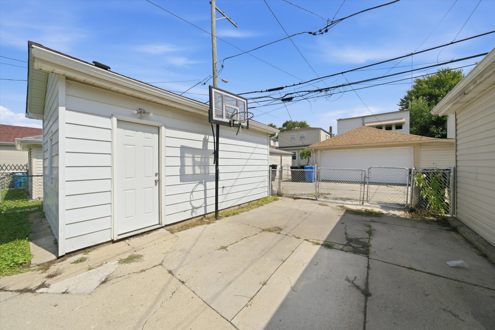 main property photo 43