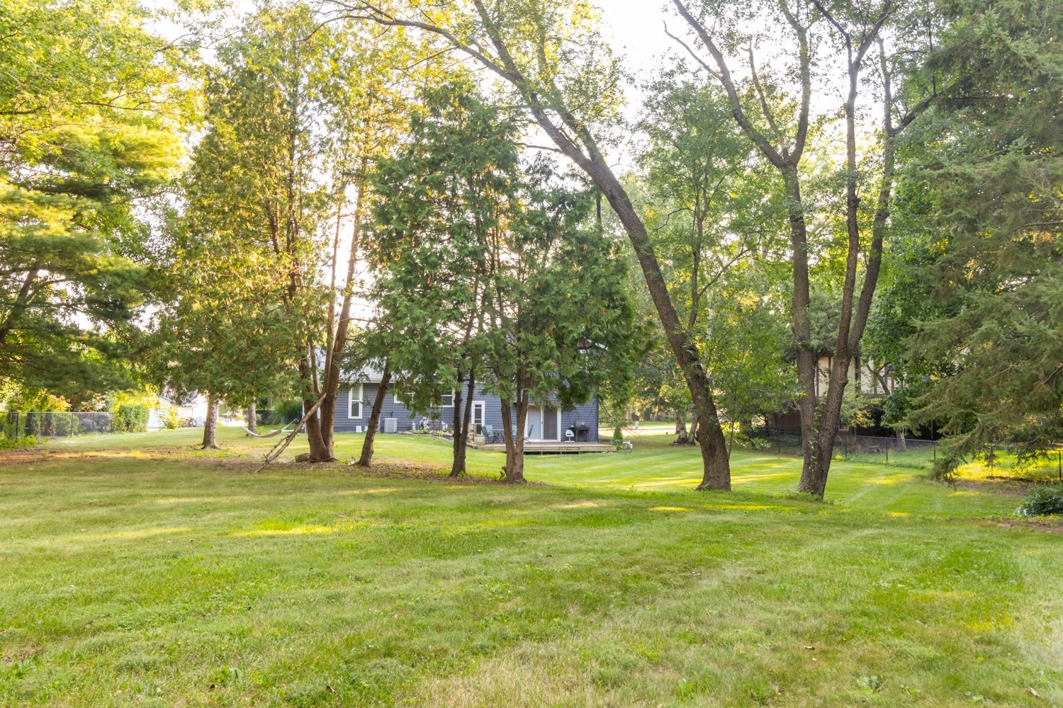main property photo 31