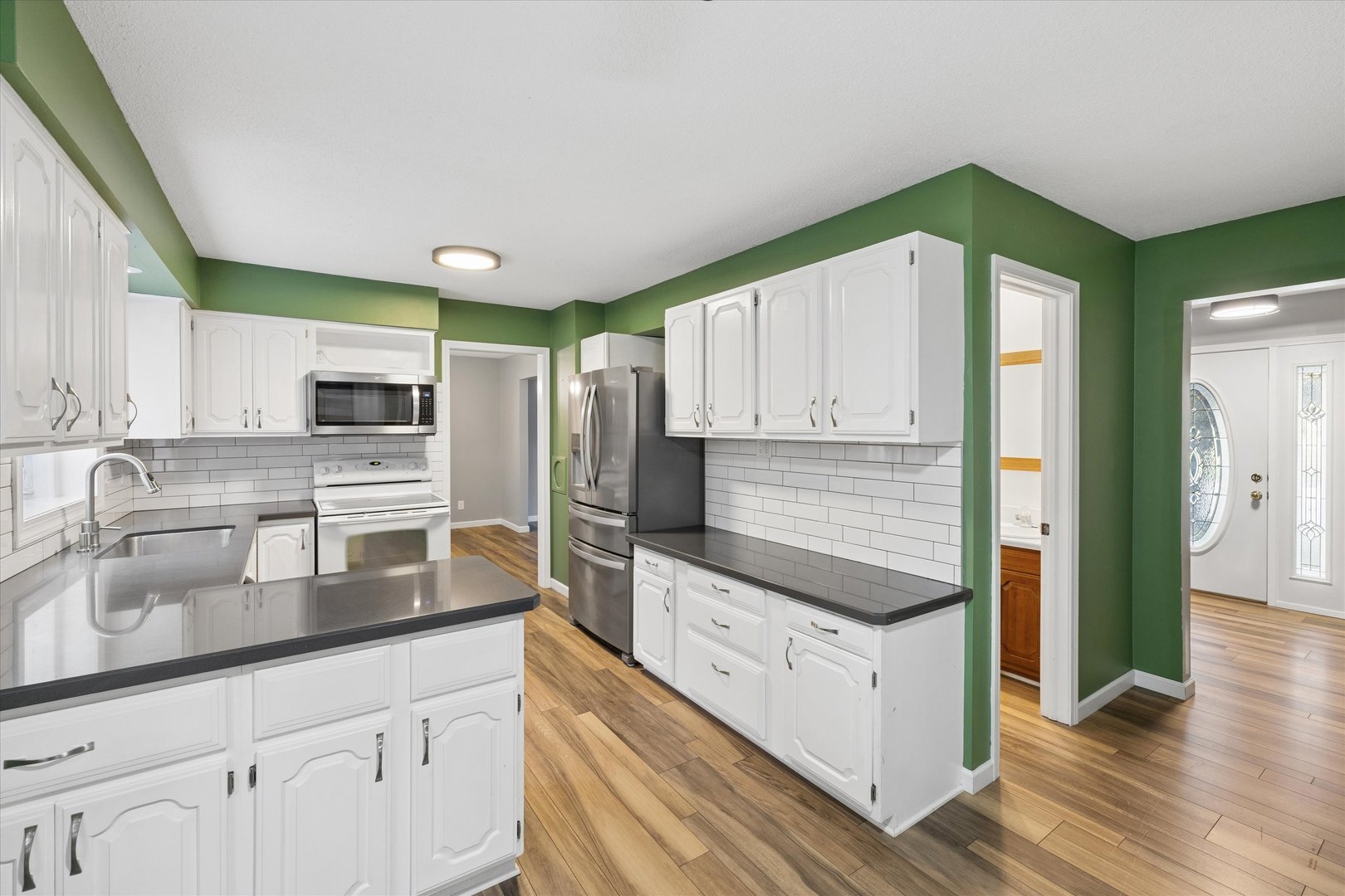 main property photo 17
