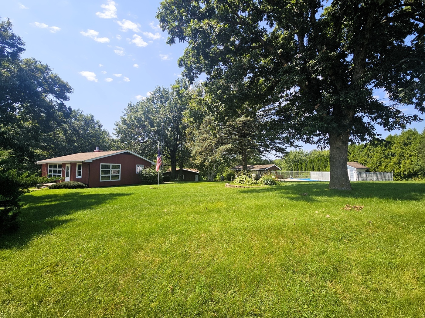 main property photo 27