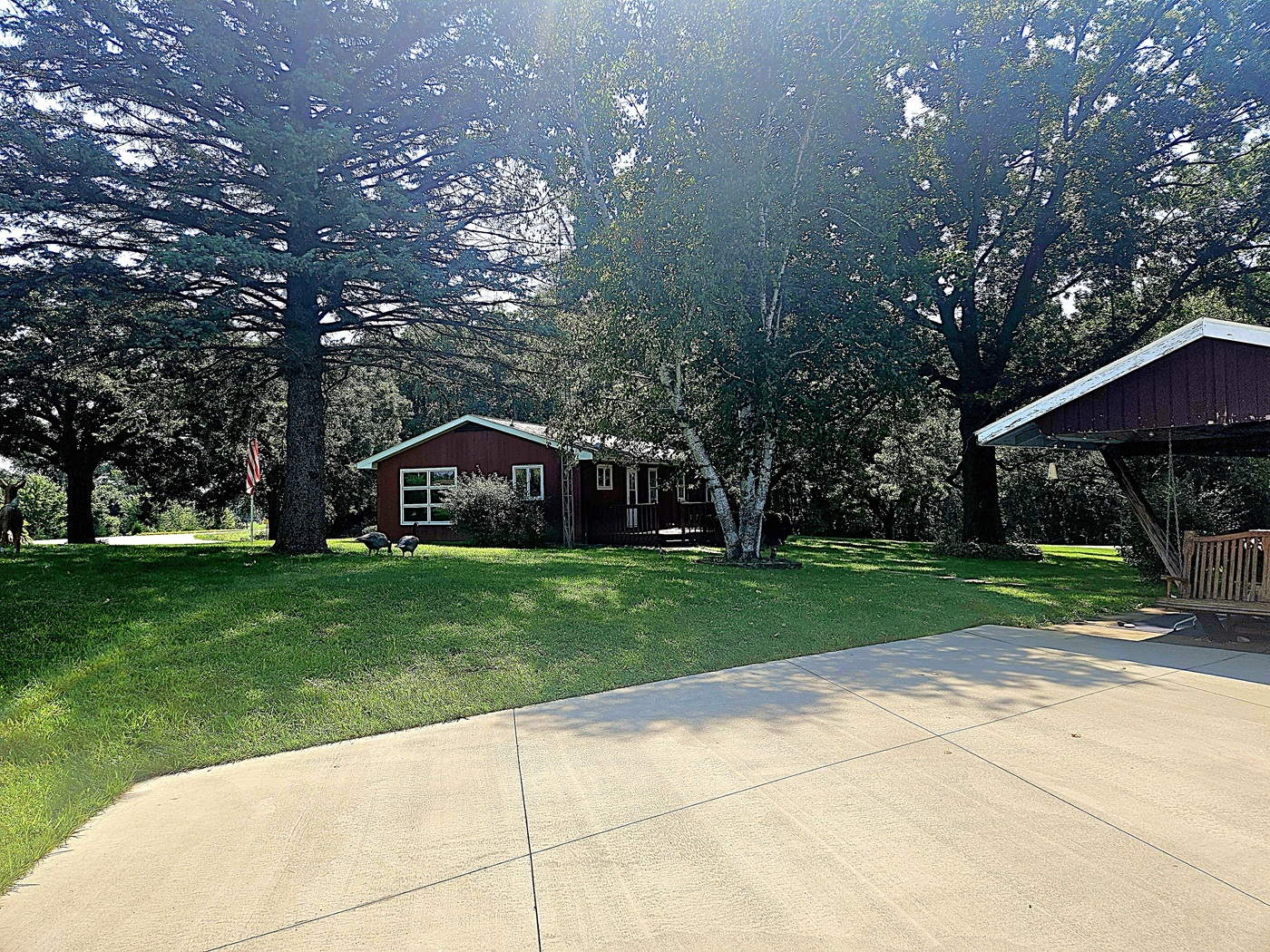 main property photo 28
