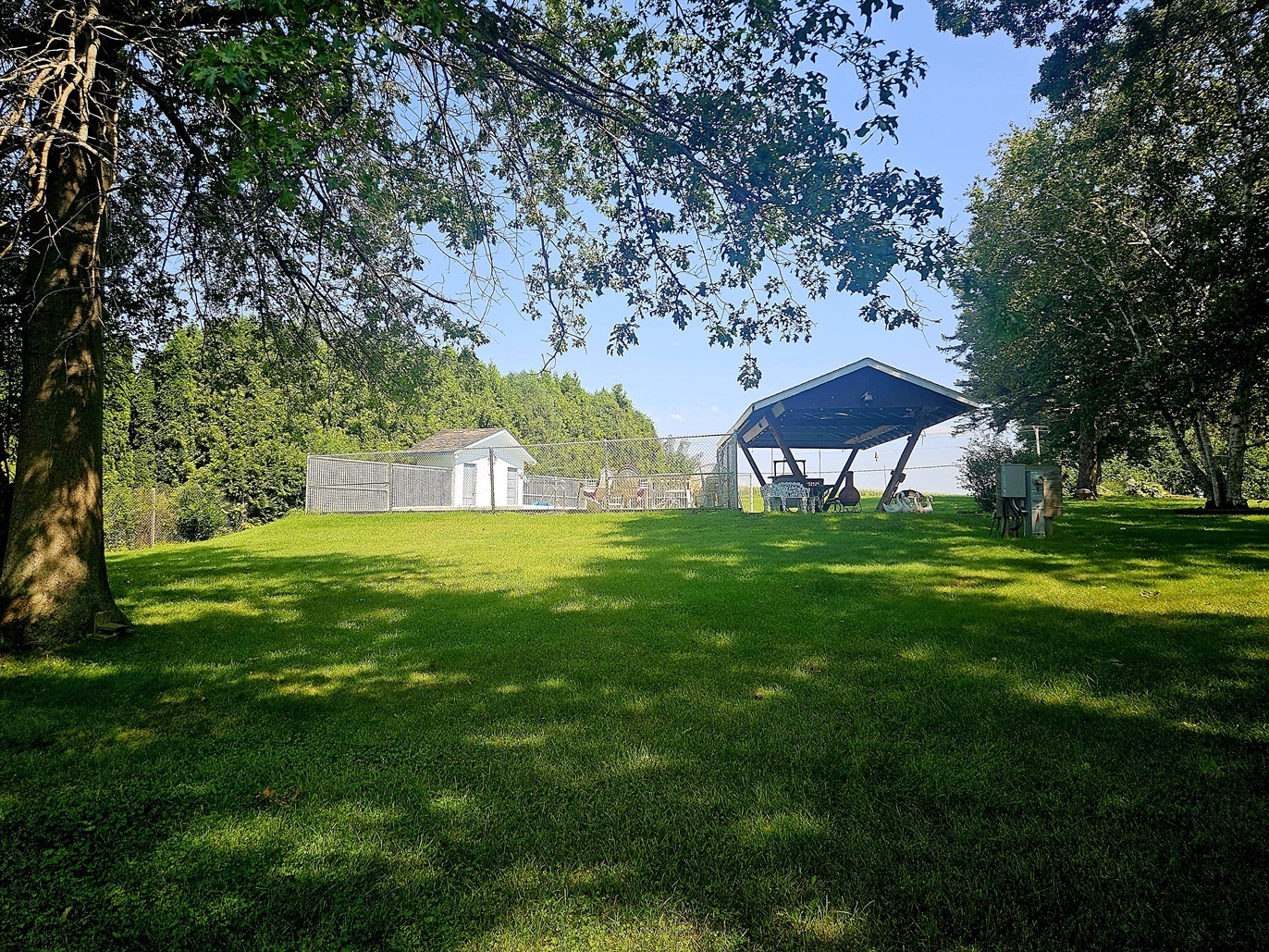 main property photo 31