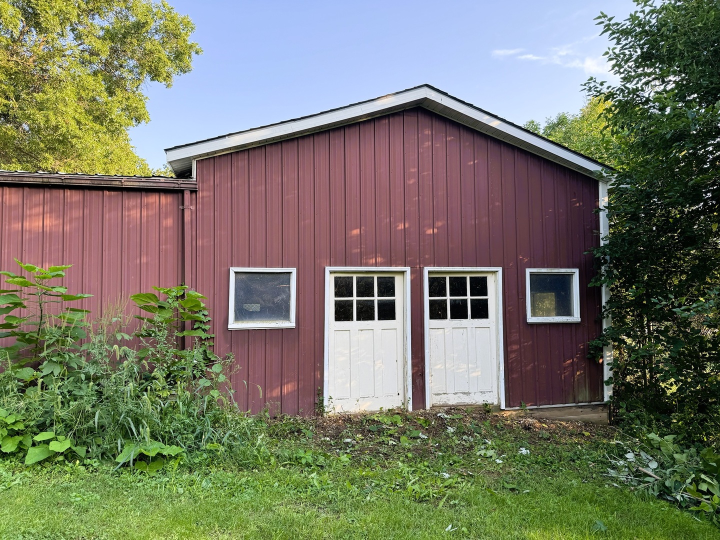 main property photo 36