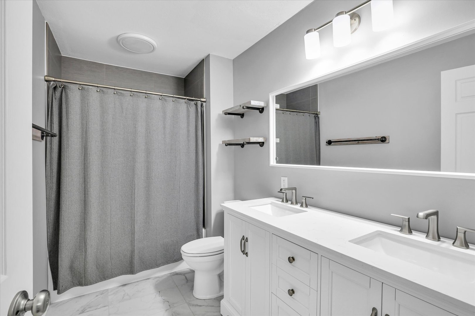 property viewer photo 18