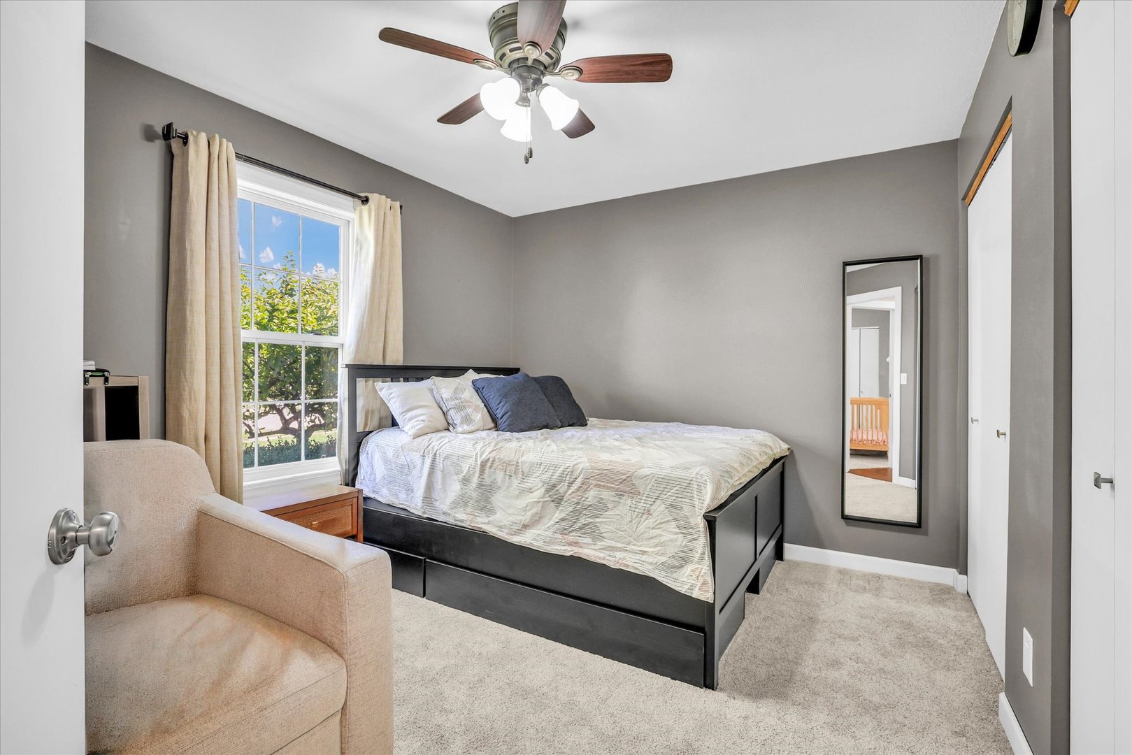 property viewer photo 22