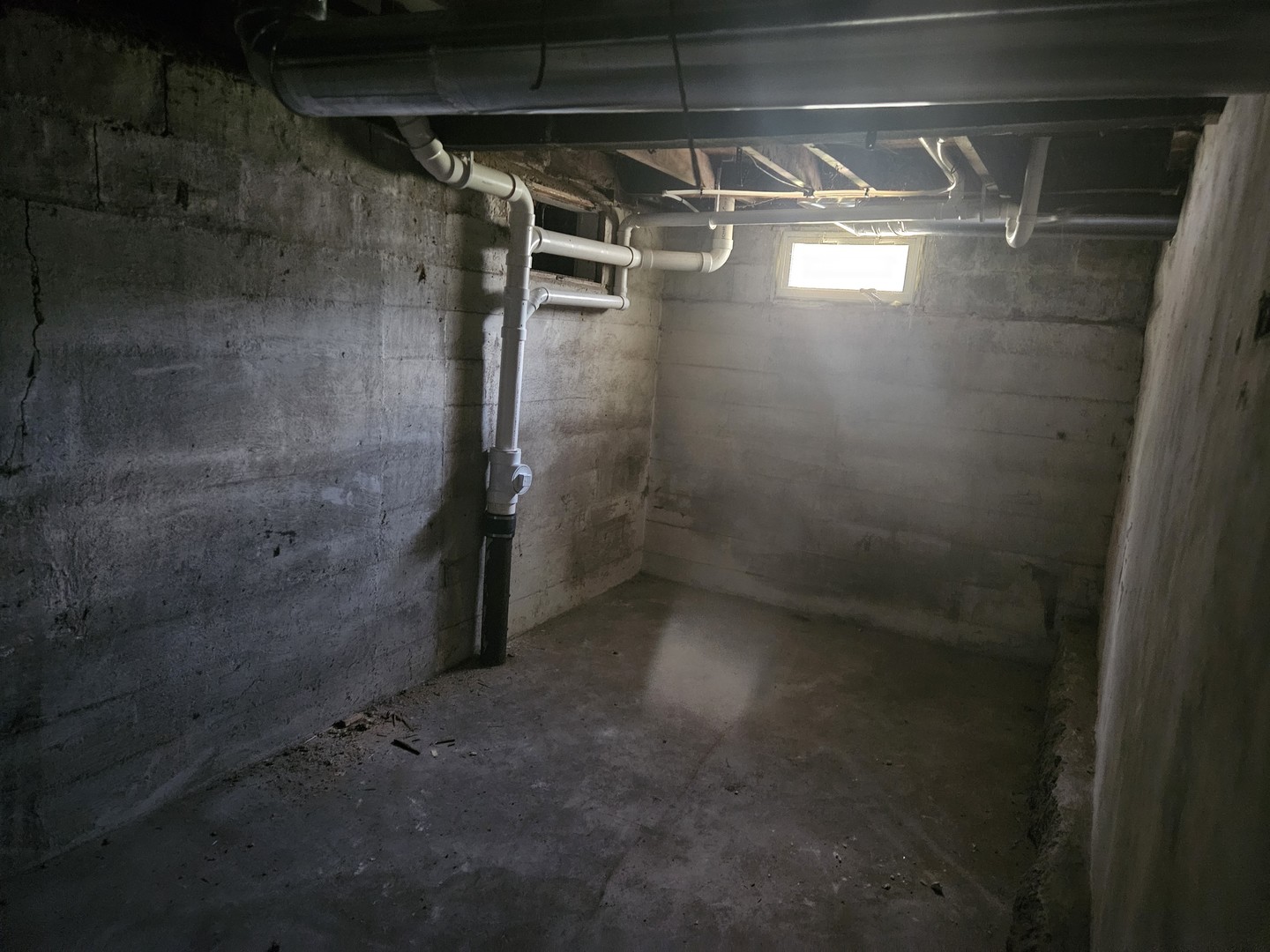 main property photo 26