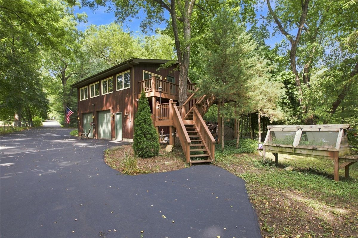 main property photo 29