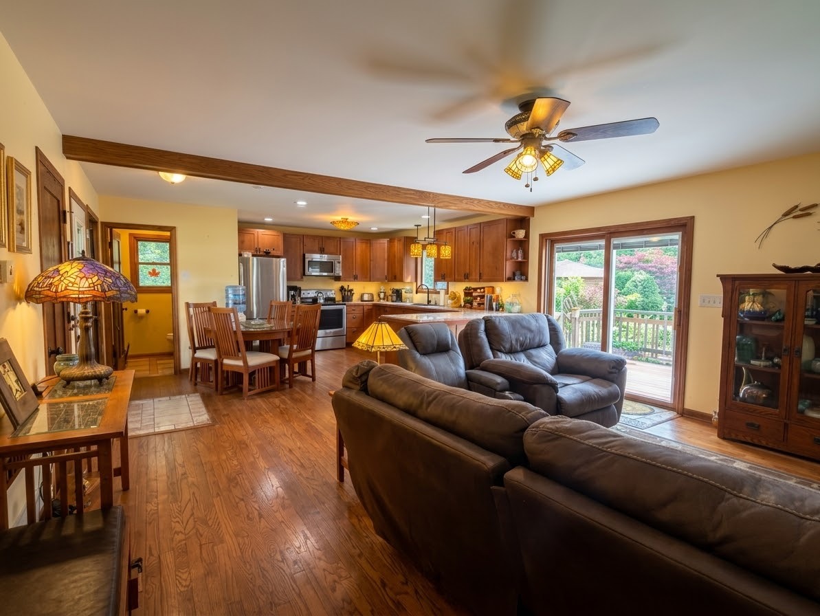 main property photo 8