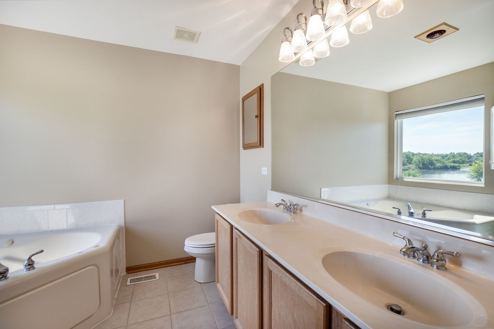 property viewer photo 12
