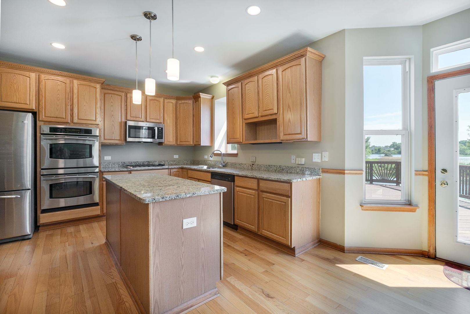 property viewer photo 5