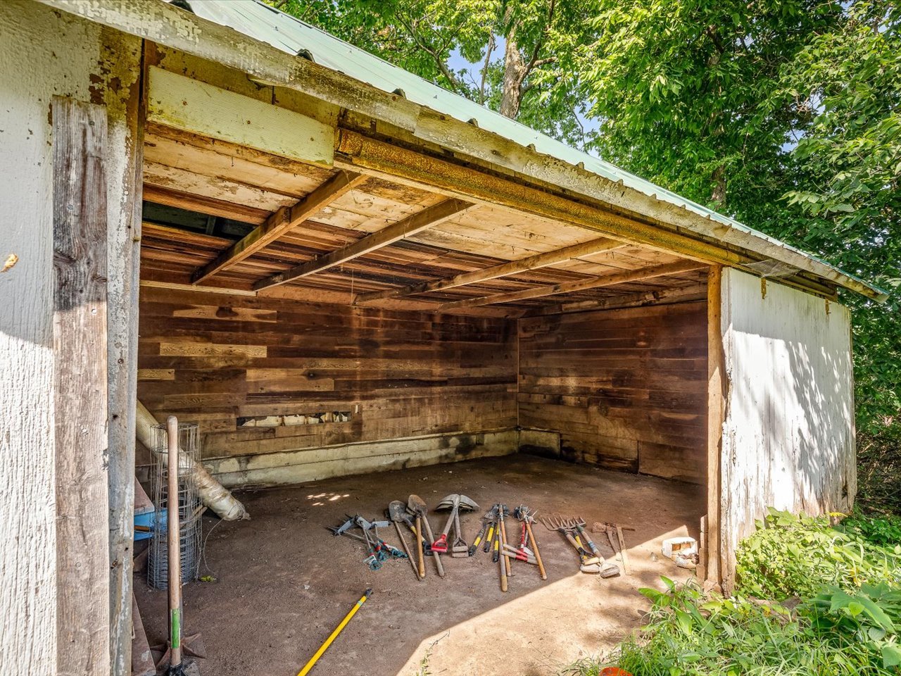 main property photo 26