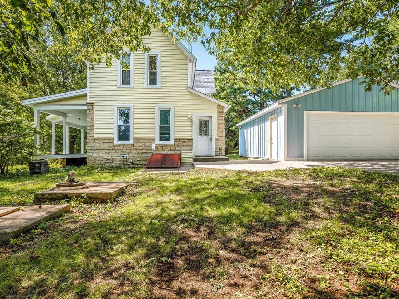 main property photo 7
