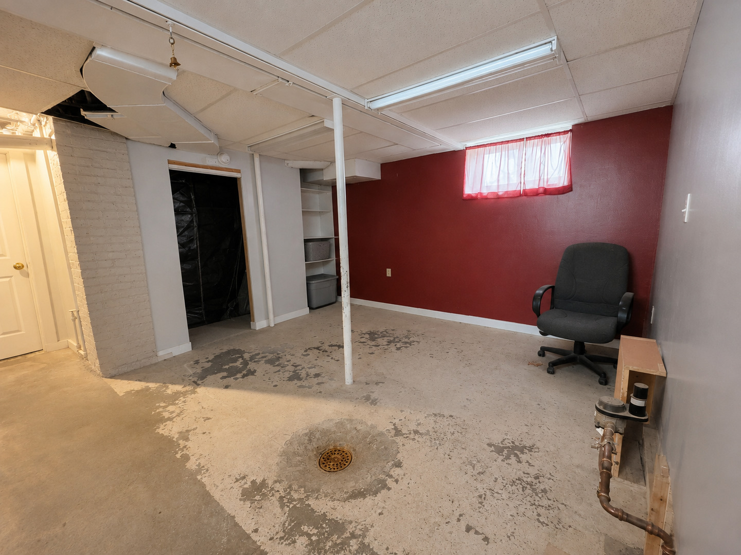 main property photo 17
