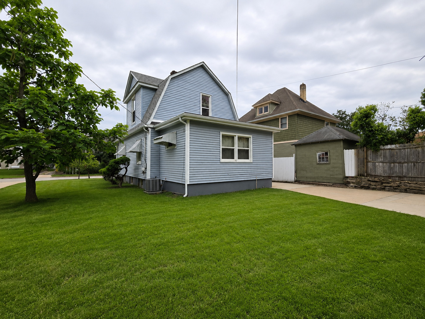 main property photo 20