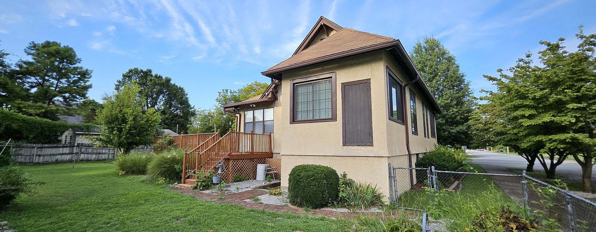 main property photo 5