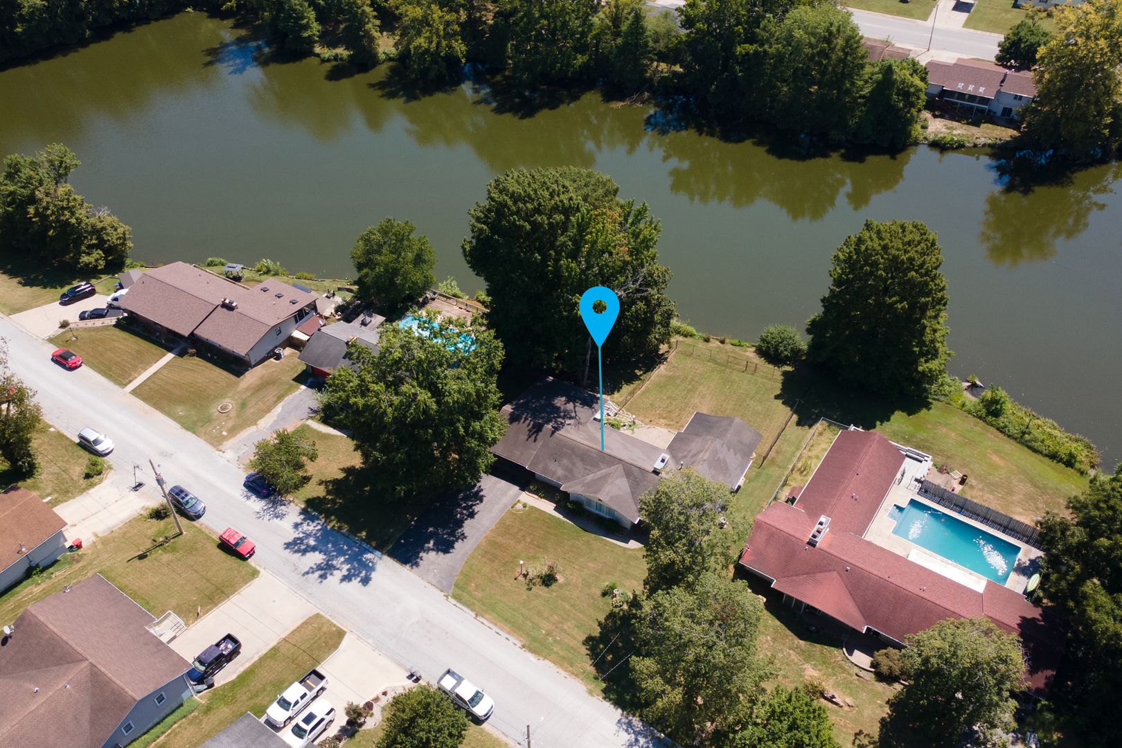 main property photo 33