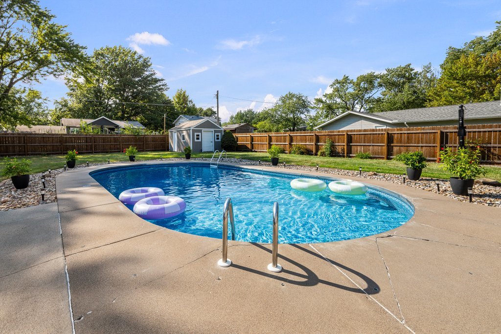 property viewer photo 28
