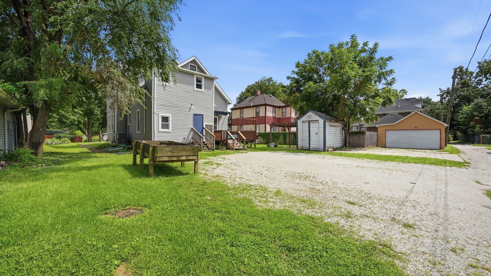 main property photo 39