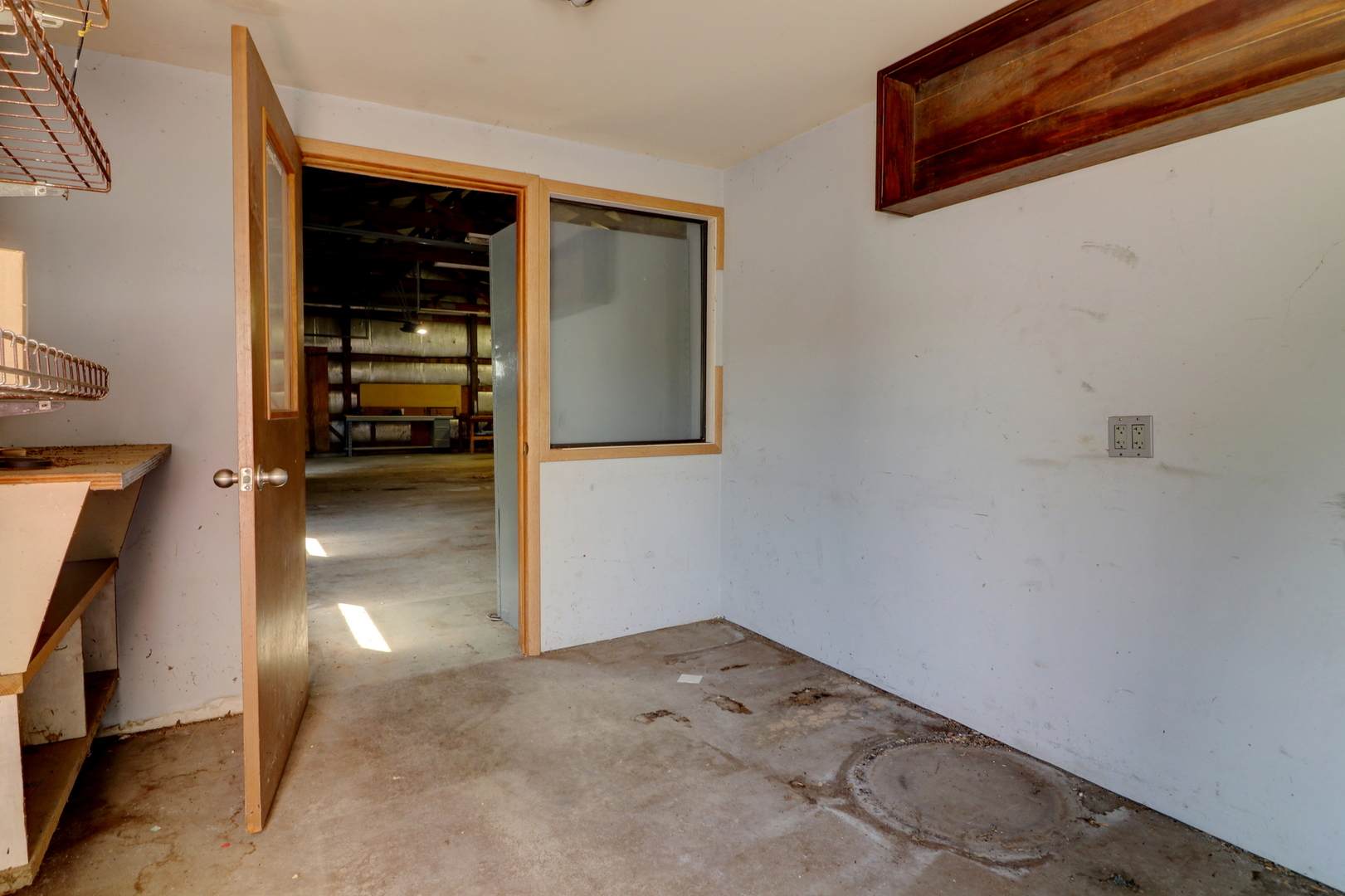 main property photo 47