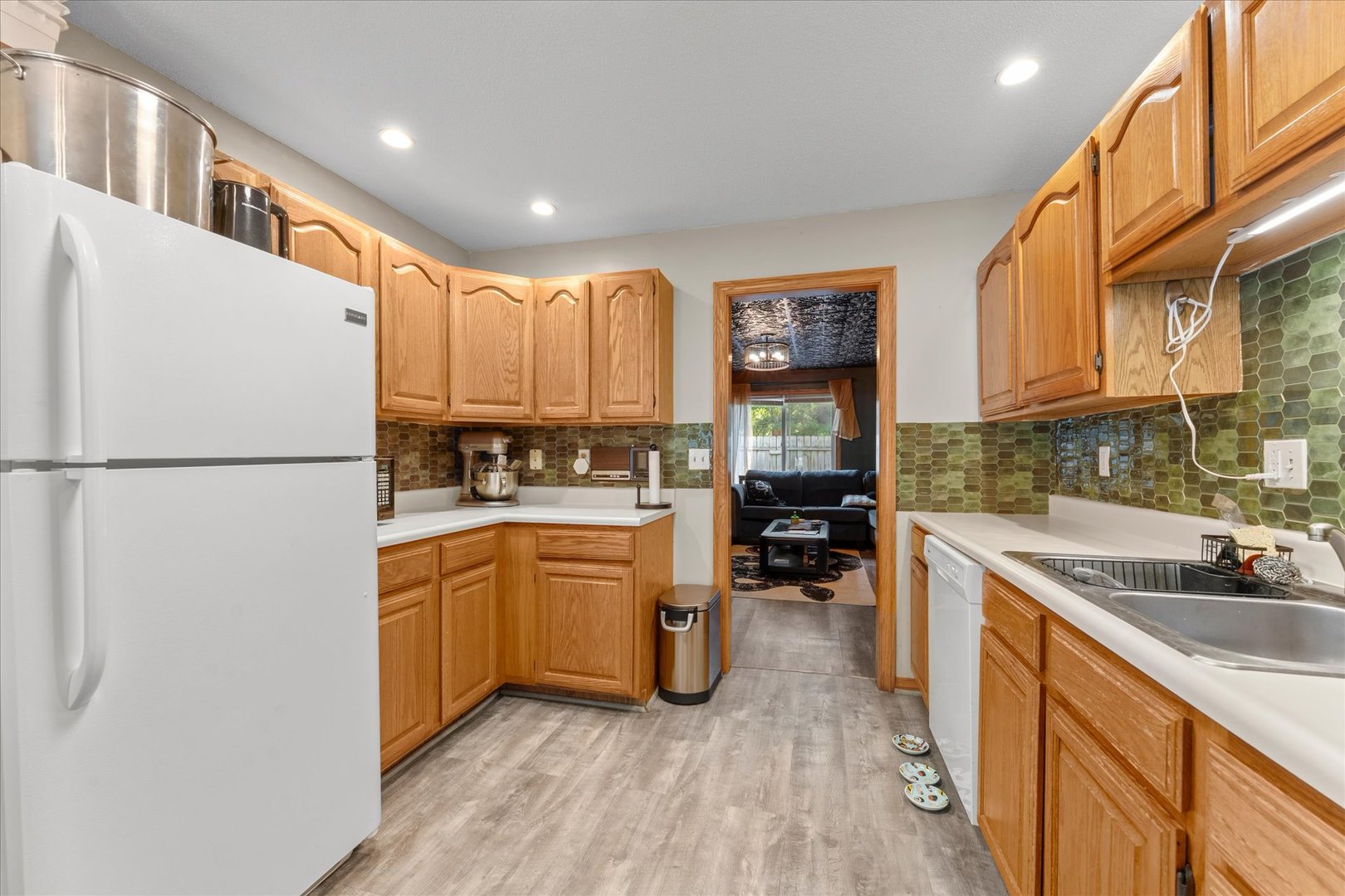 main property photo 15