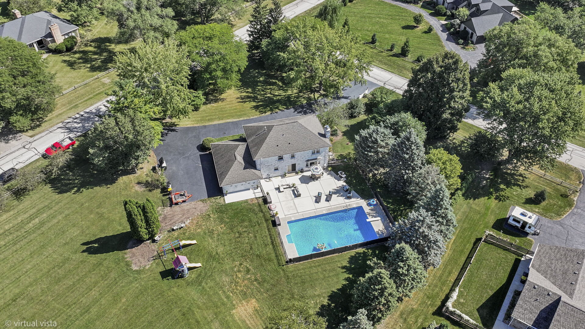 main property photo 31