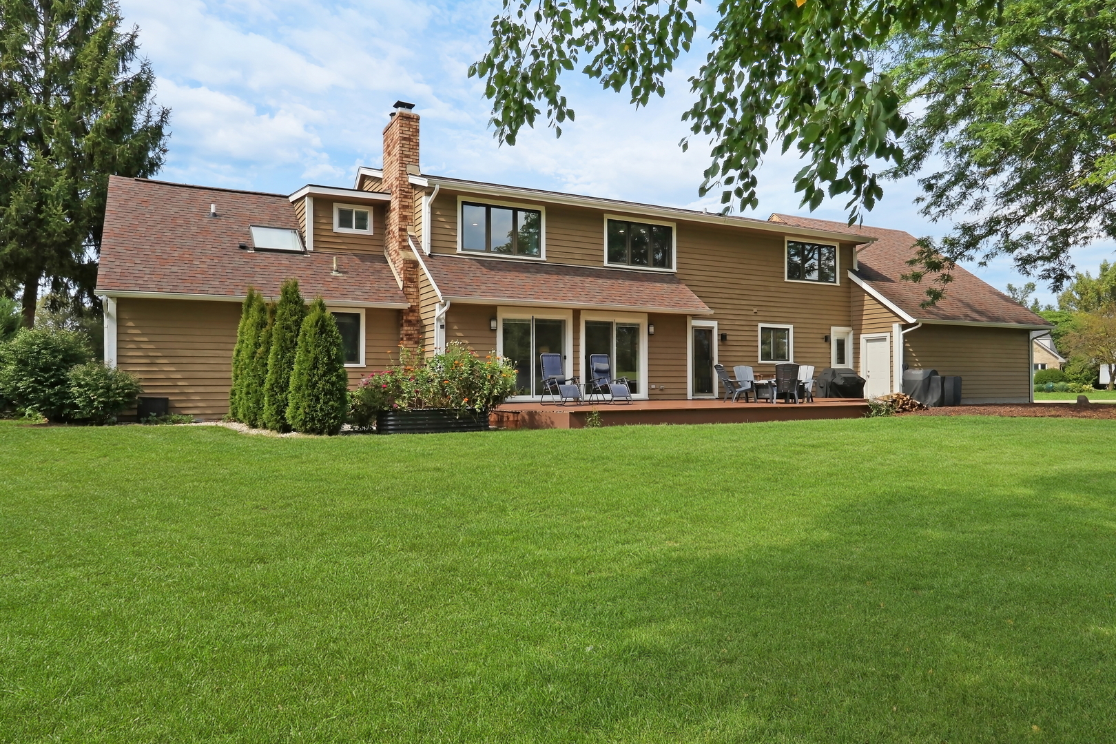 main property photo 50