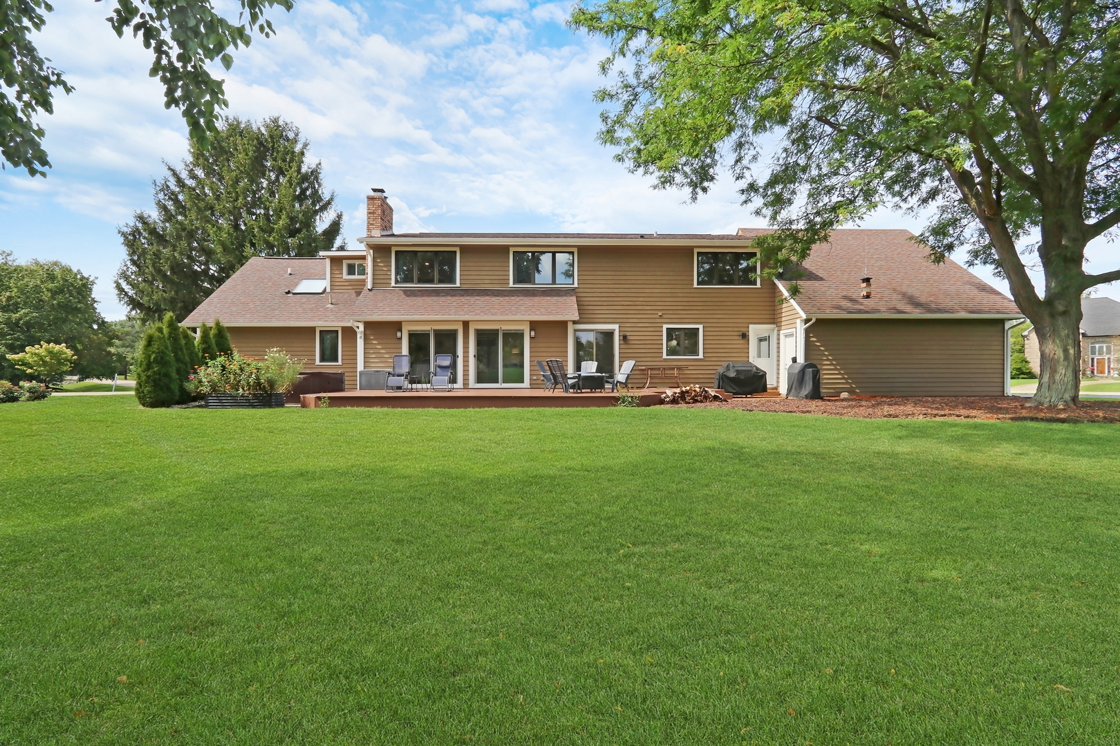 main property photo 51