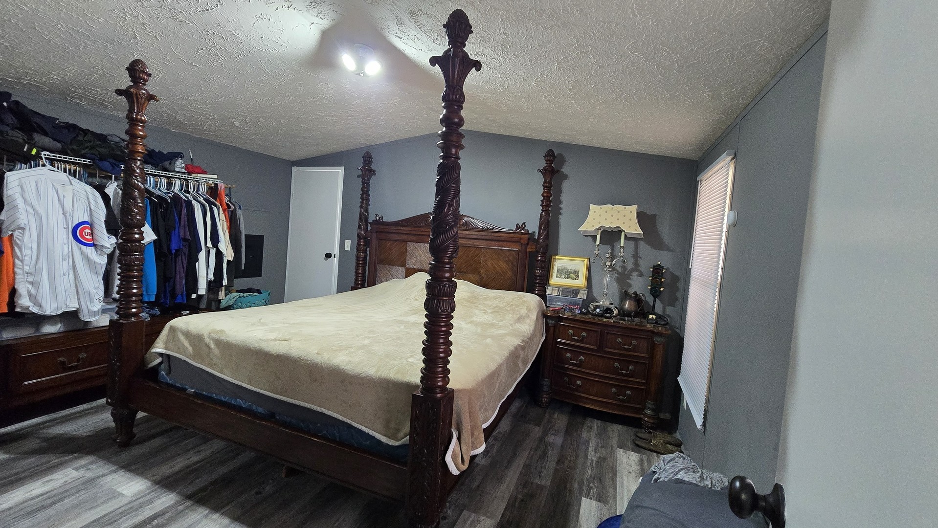 main property photo 10