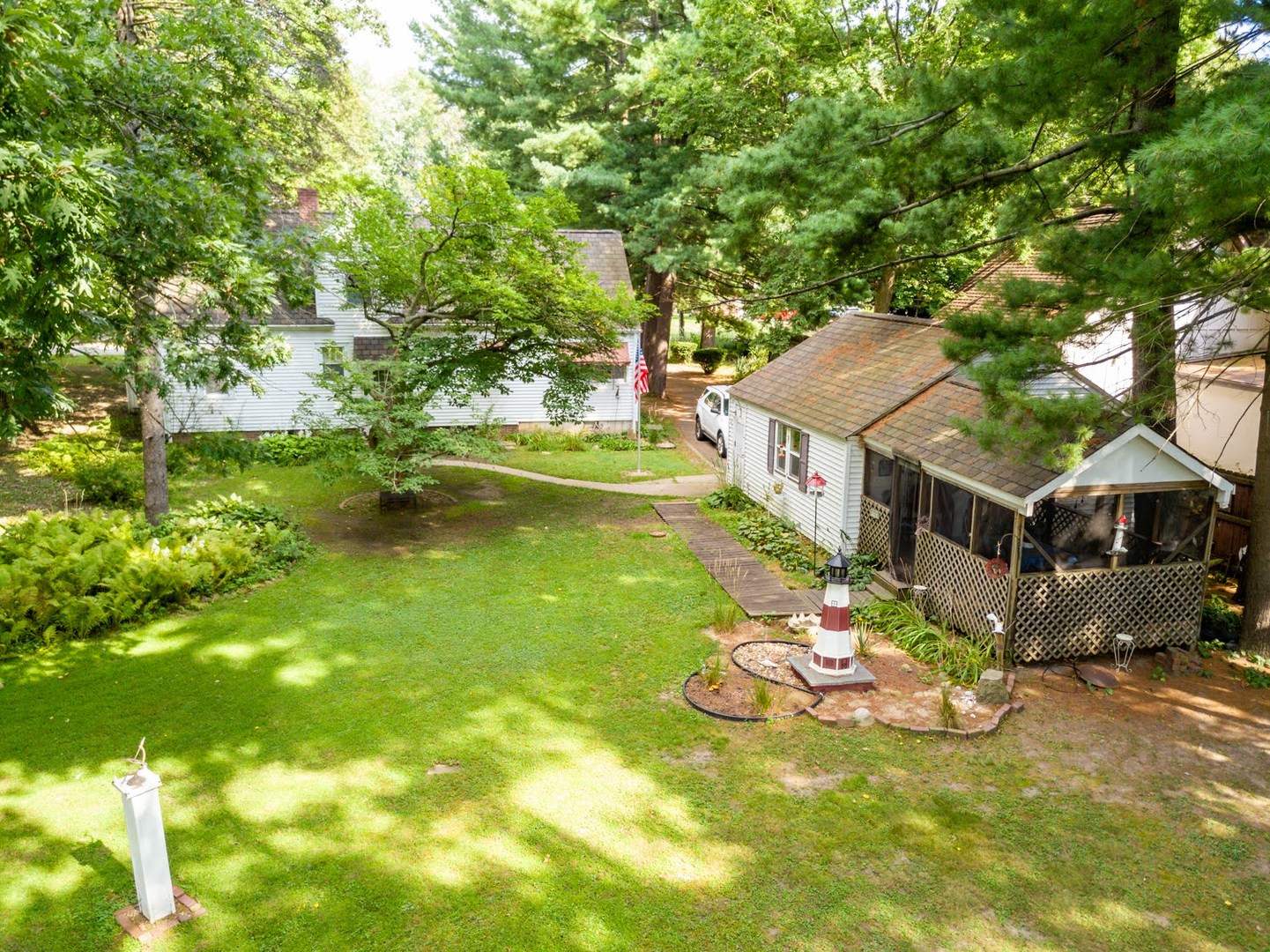 main property photo 40