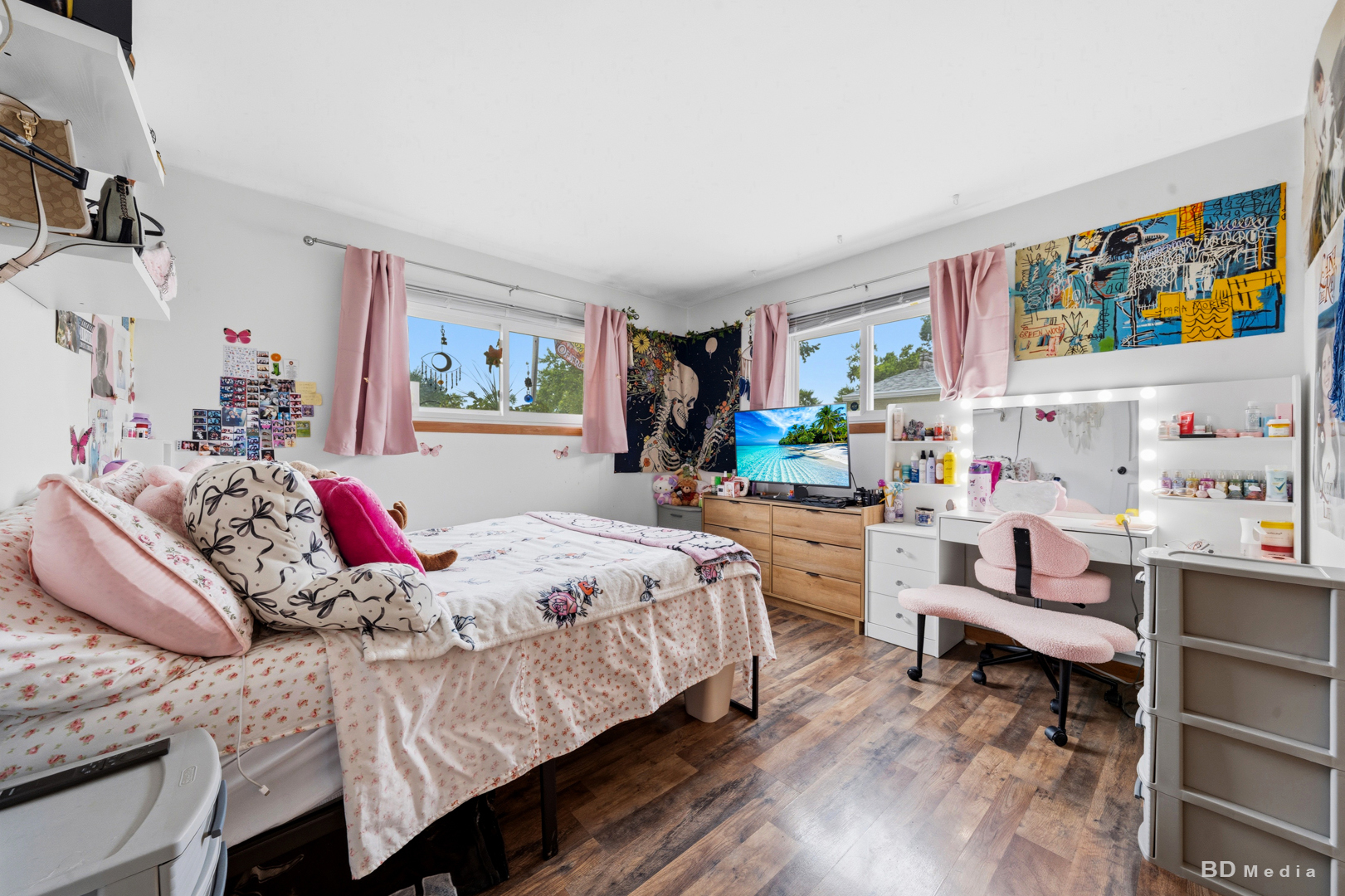 main property photo 14