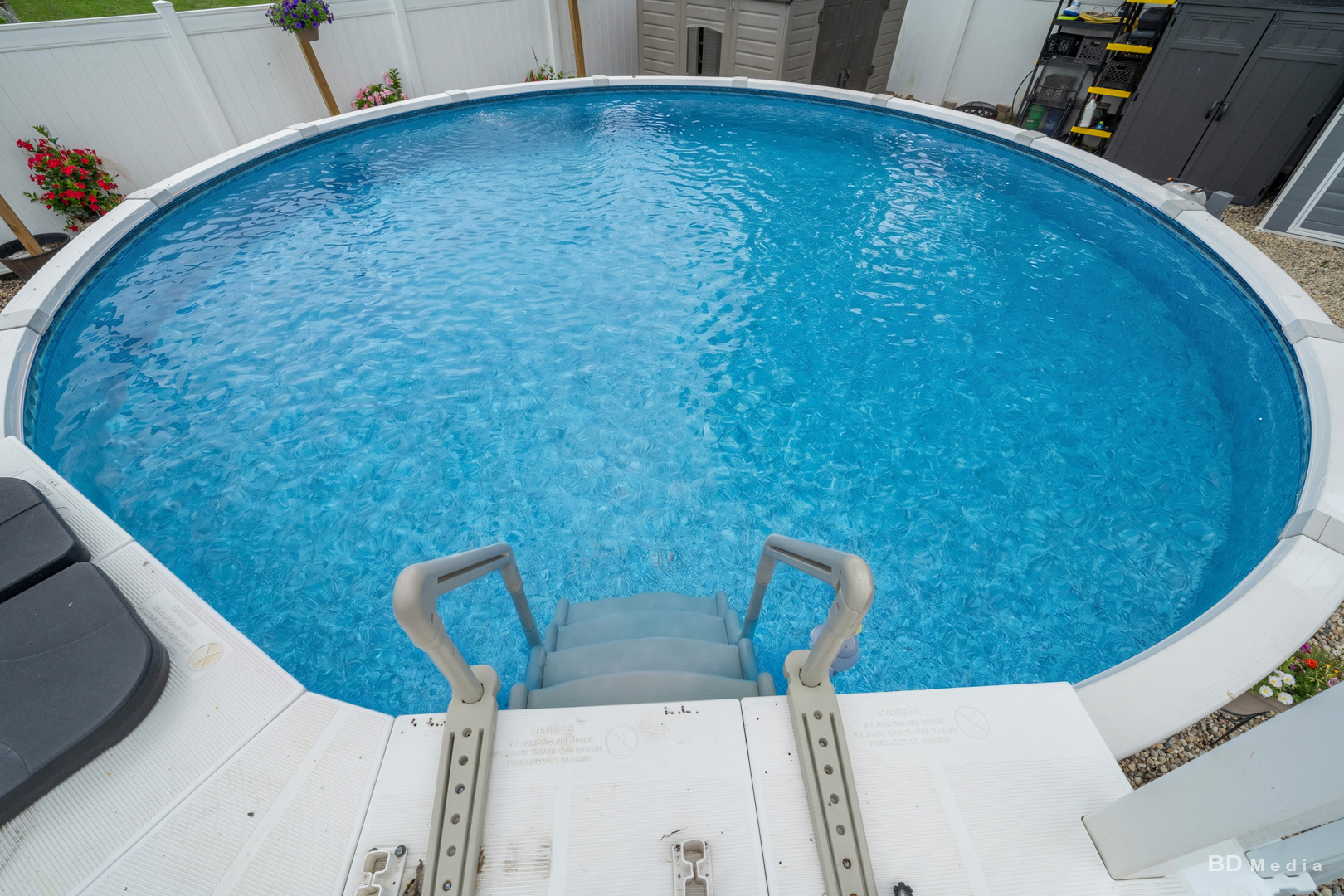 main property photo 25