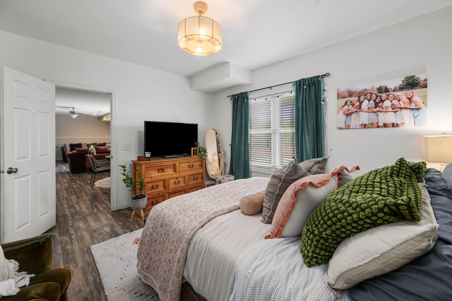 main property photo 42